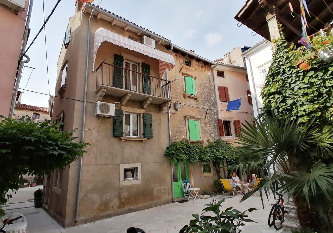 Apartment Veli Dvor كريس المظهر الخارجي الصورة