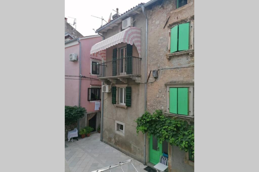 Apartment Veli Dvor كريس المظهر الخارجي الصورة
