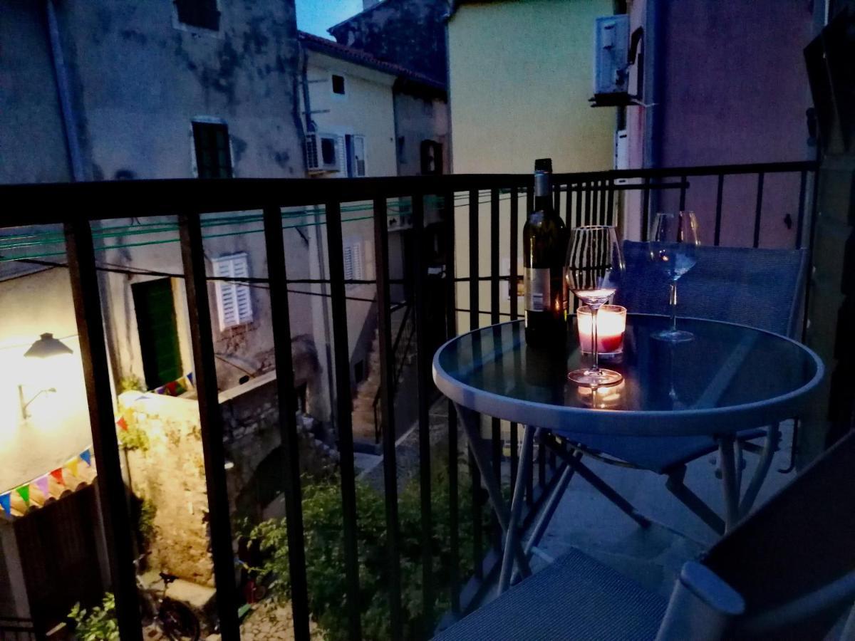 Apartment Veli Dvor كريس المظهر الخارجي الصورة